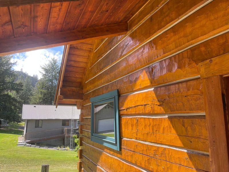 Log Homes Refinishing