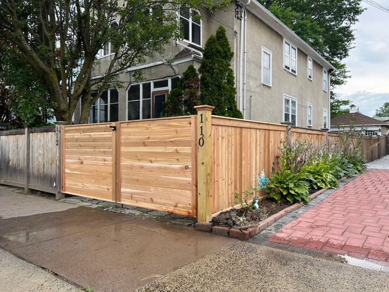 Elevate Your Curb Appeal with Fencescapes LLC: Premium Privacy Solutions for Modern Homes