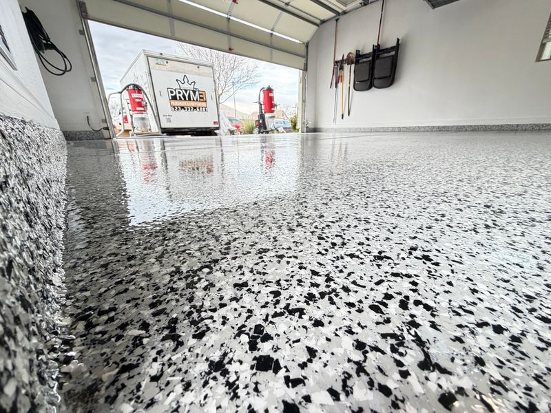 Polyaspartic & Epoxy Garages