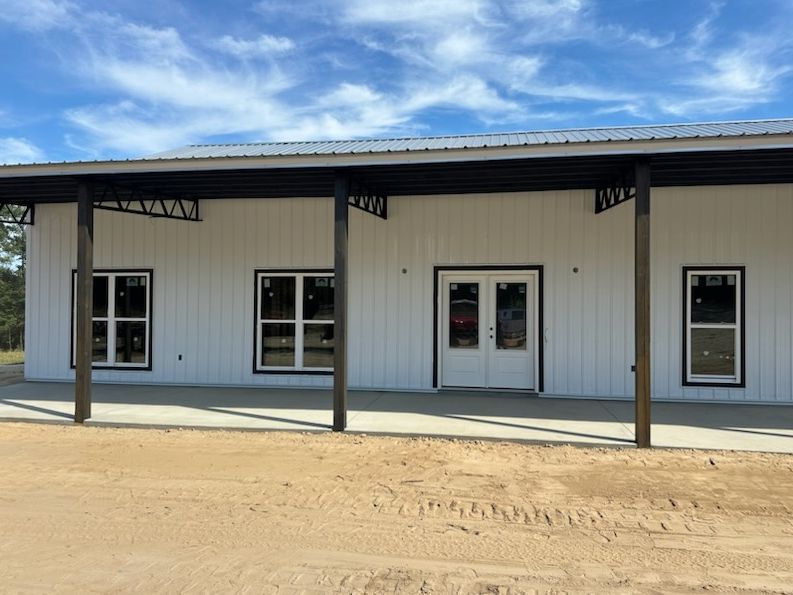  Barndominium