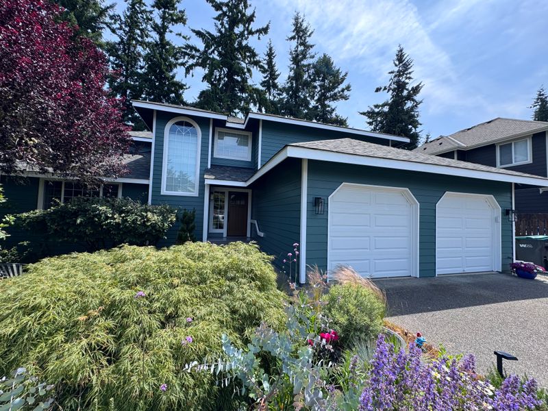 Revitalizing Bainbridge Beauty: Stunning Exterior Painting Transformation by American Europe Painting LLC