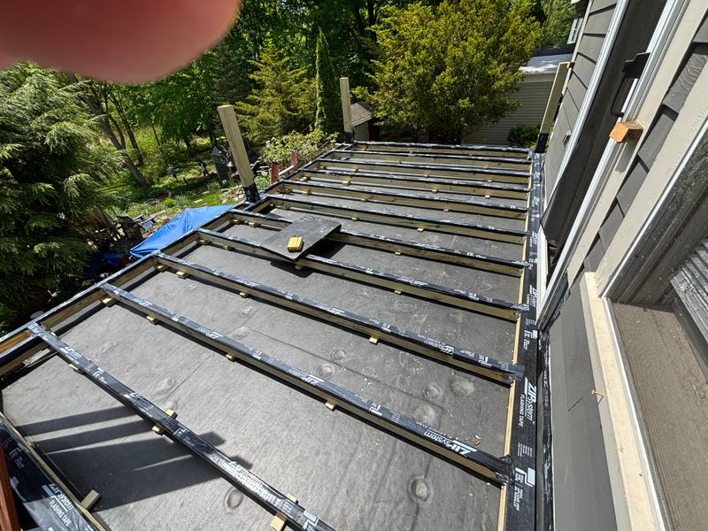 EXTERIOR CARPENTRY & DECKS (SELECT RENOVATIONS)