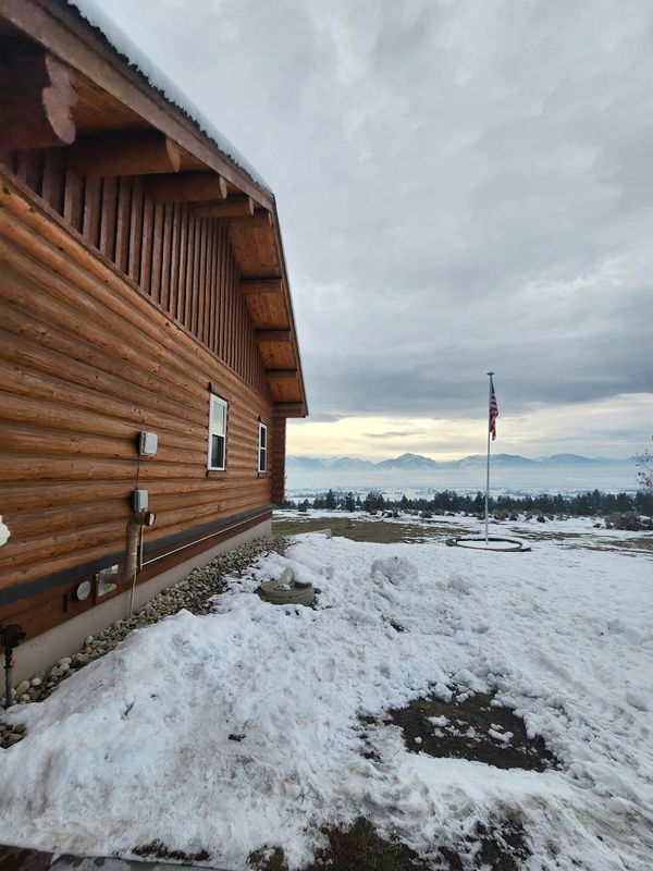 Log Home Finishing