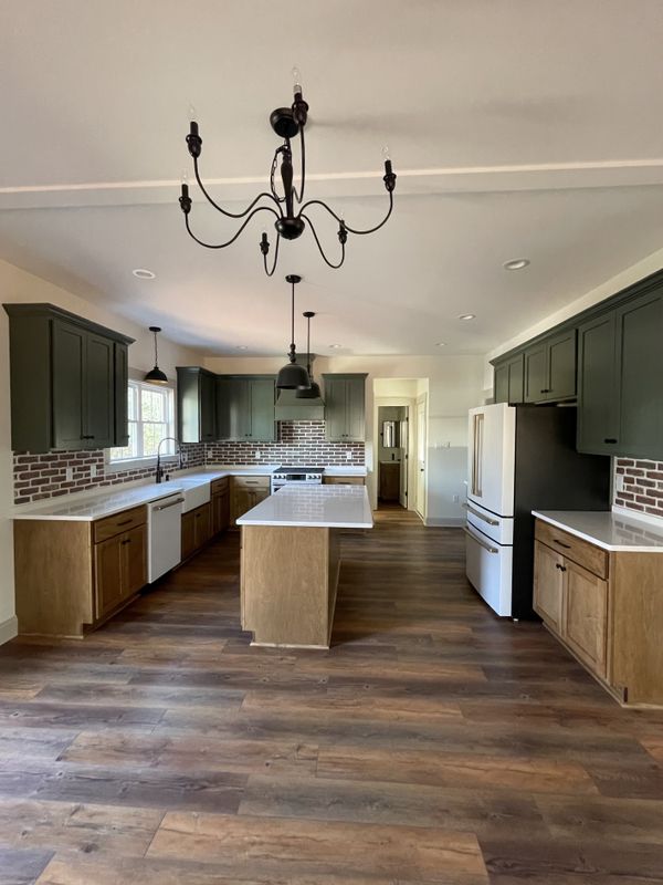 Farmhouse 1800 Sq Ft