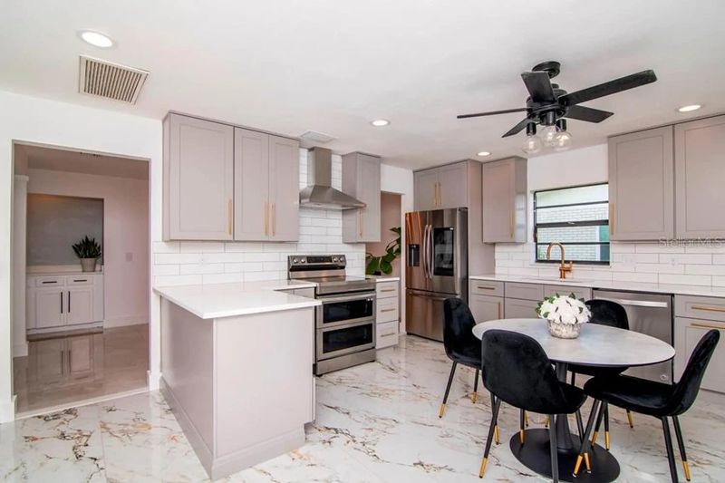 Kitchen Cleaning 