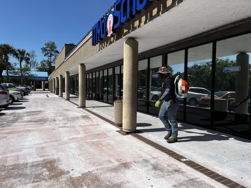 Commercial Landscape & Maintenance