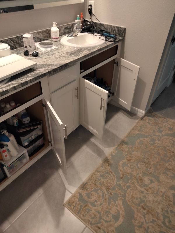 Cabinets 