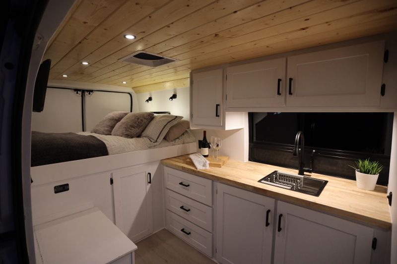 Starlit Adventures: Transforming Hoku into a Dream Van Retreat with Mauka to Makai Renovations