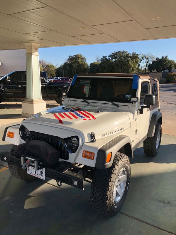 auto glass replacement