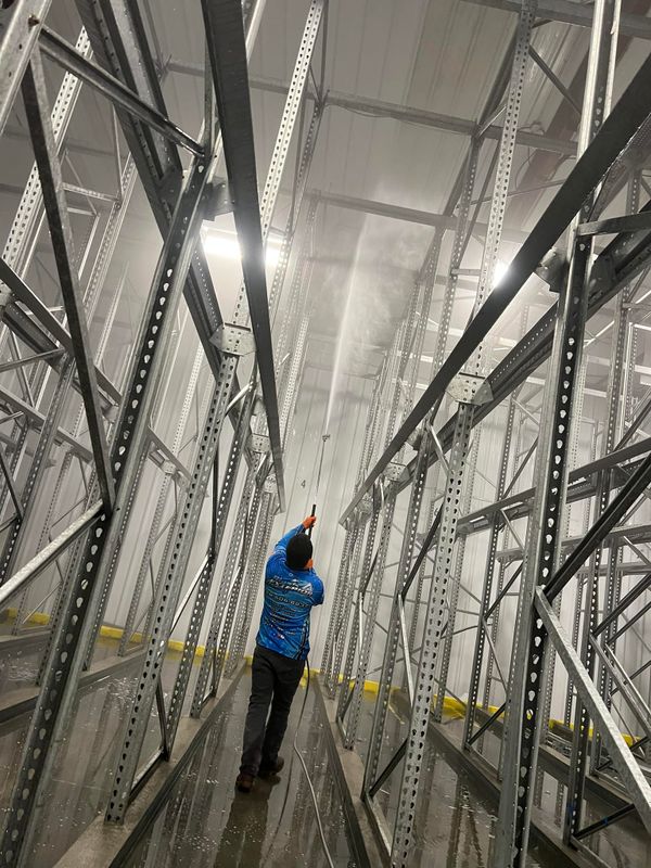 Commercial Pressure Washing