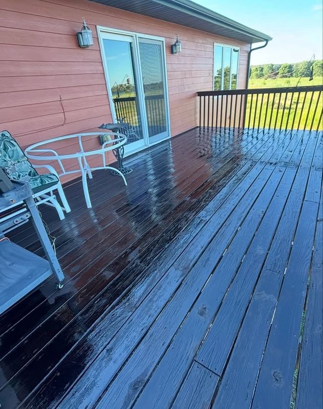 Deck Staining & Painting