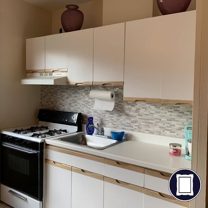 Backsplash Installation