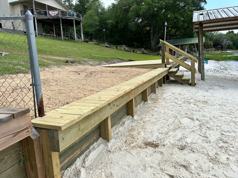 Seawall/ Retaining wall