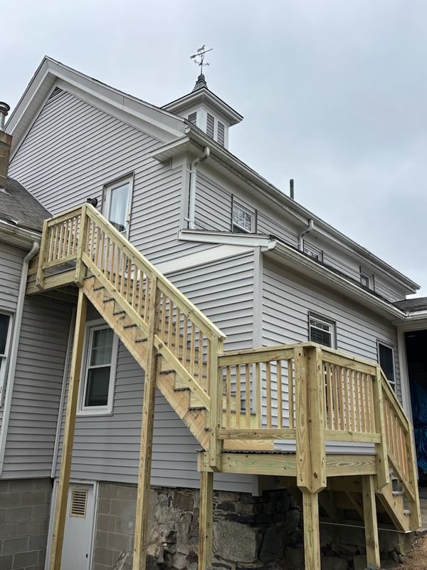 Decks & Exterior Carpentry