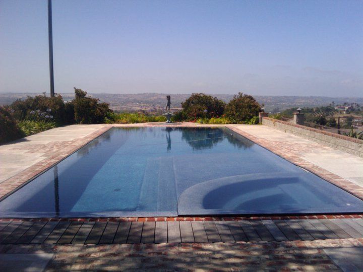 Pool Cleaning & Maintenance