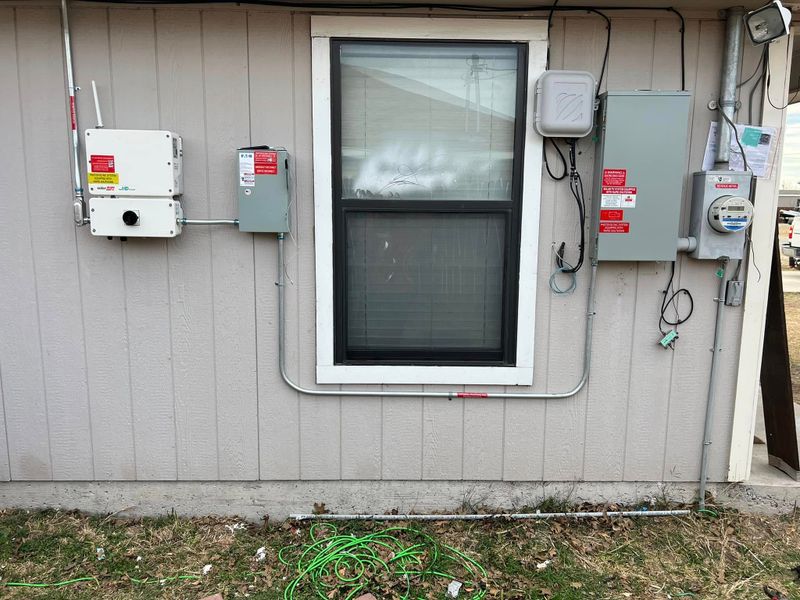 Circuit Breaker Installation and Repair