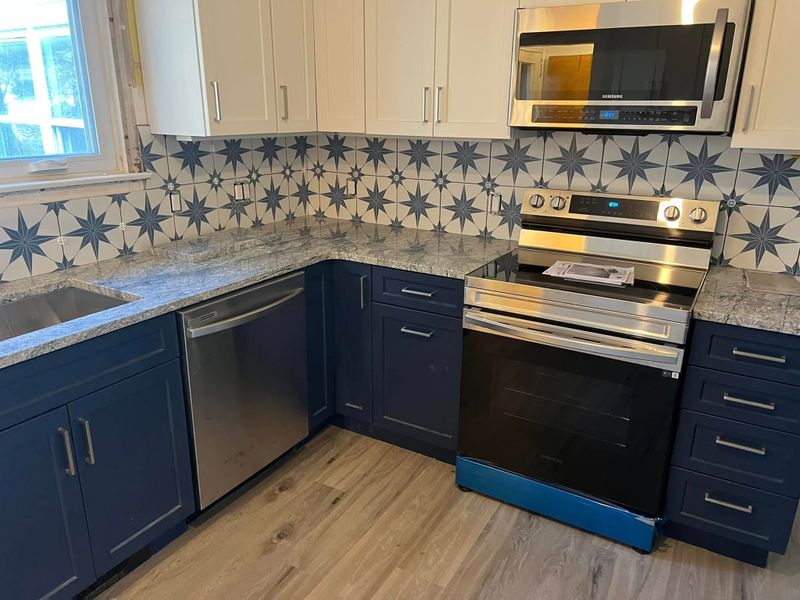 Kitchen Backsplash Installation