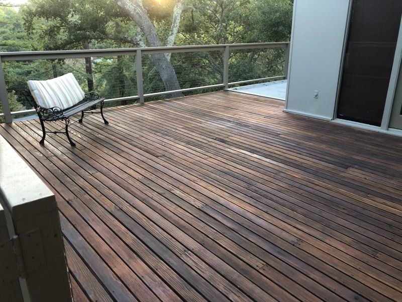 Deck & Fence Staining & Painting