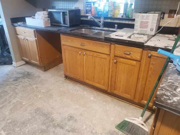 Cabinets 