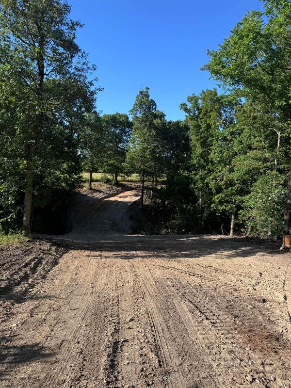 Driveways and parking lots 