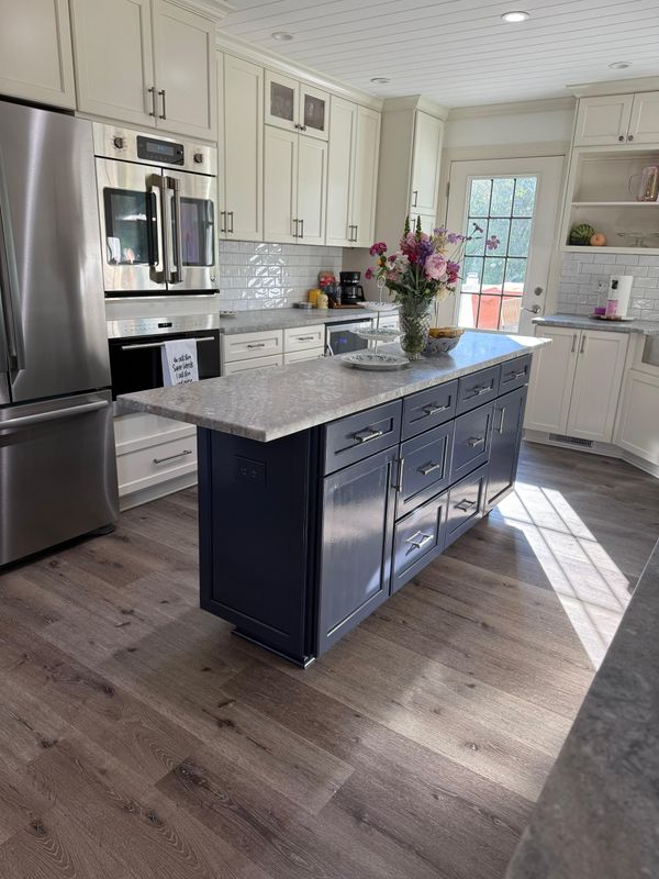 Kitchen and Cabinet Refinishing