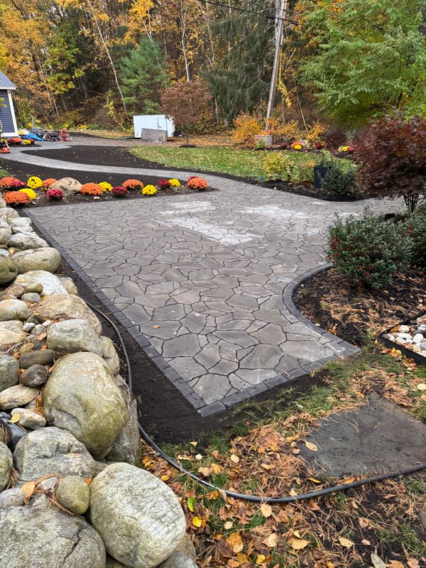 Glen Lake paver patio and walkway