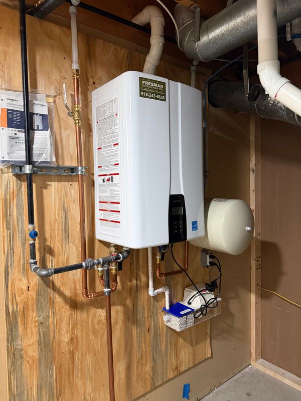 Innovative Water Heating Solutions: Freeman Industries Transforms Home Efficiency
