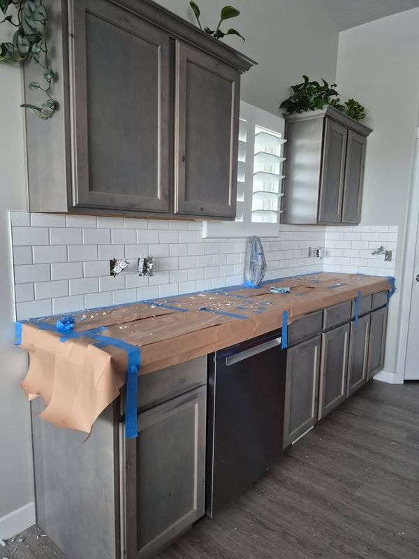 Kitchen Backsplash Installation