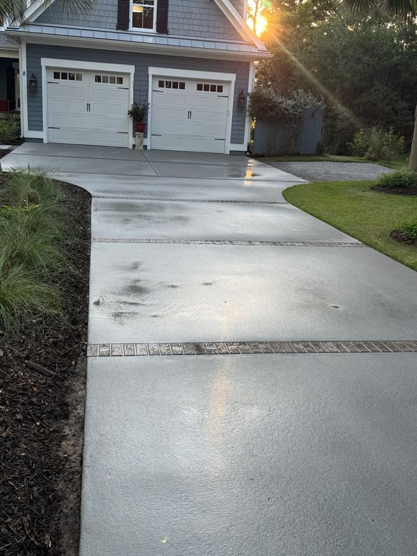 Driveway and Sidewalk Cleaning