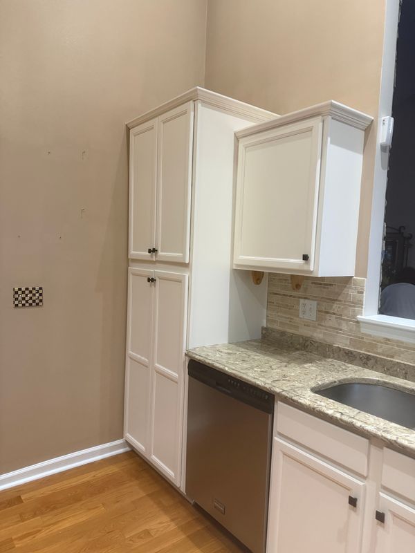 Kitchen and Cabinet Refinishing