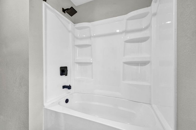 Bathroom & Kitchen Remodeling