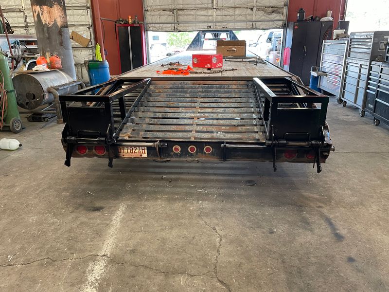 Construction Trailer Repair and Custom Fabrication