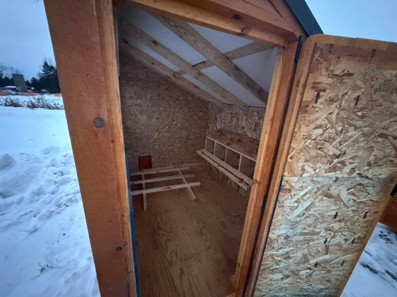 6x8 Insulated Chicken Coops