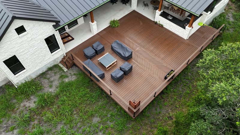 DECKING
