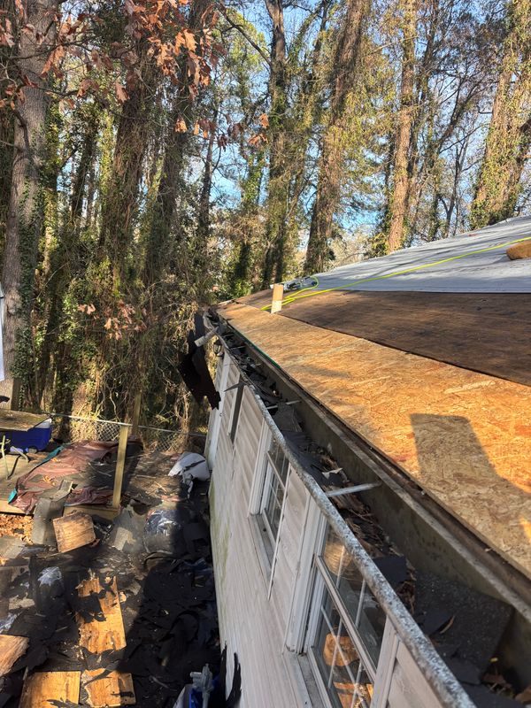 Roof Installation and Repairs