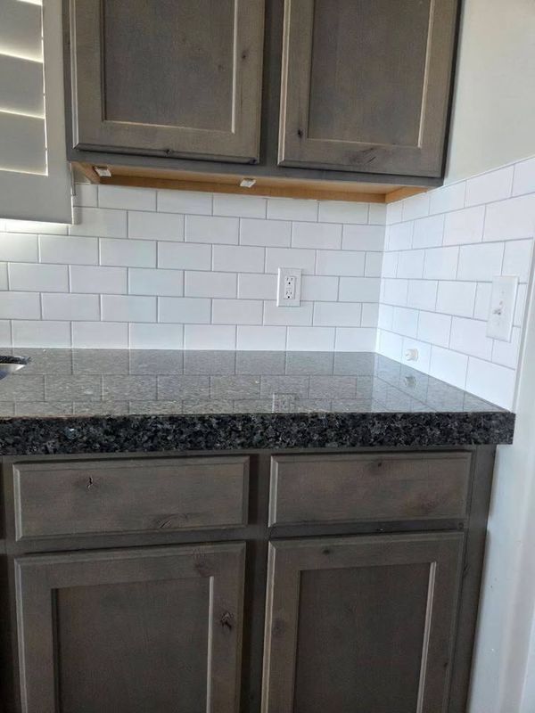 Kitchen Backsplash Installation