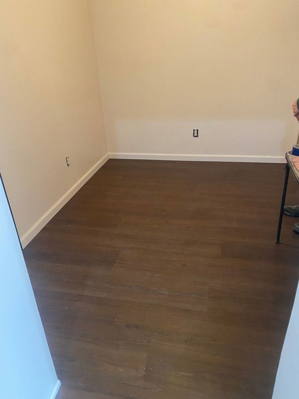 Vinyl and Laminate Flooring