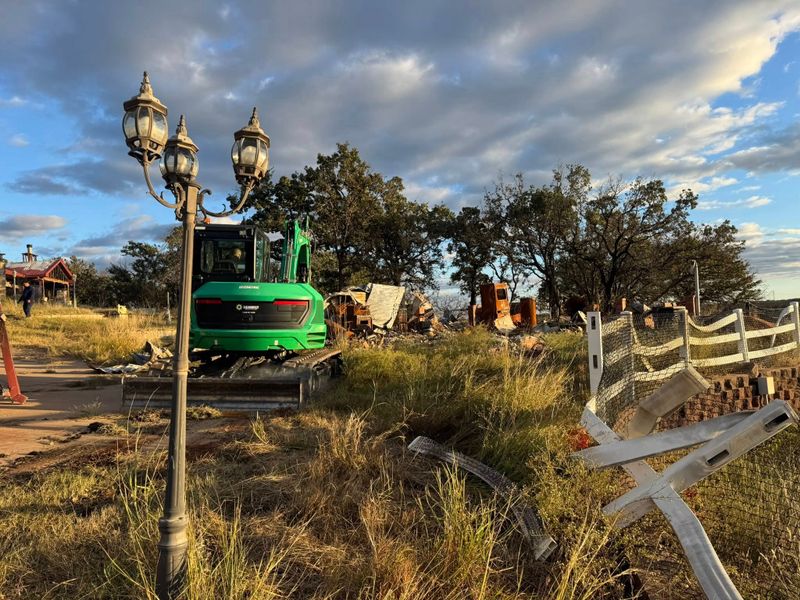 Residential & Commercial Excavation