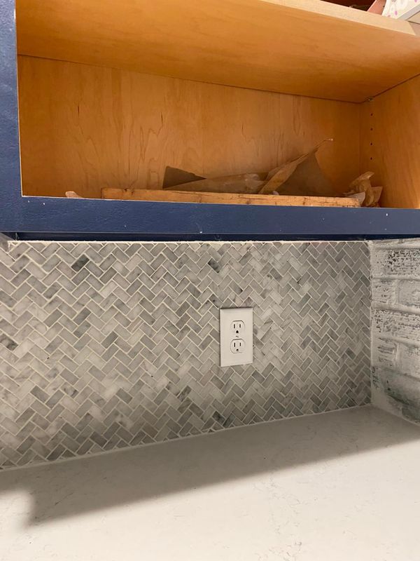 Backsplash Install 