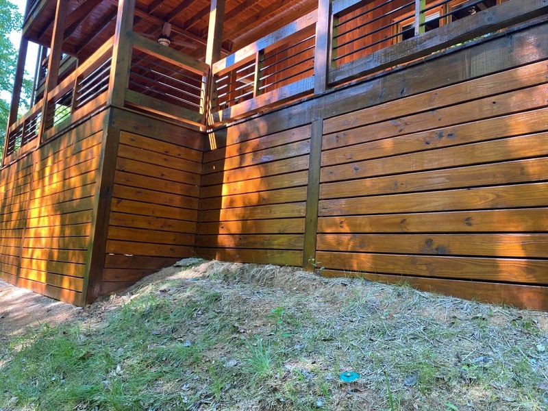 Deck And Fence Staining