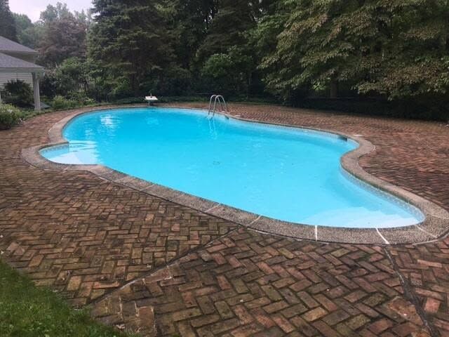 Custom Pool Design