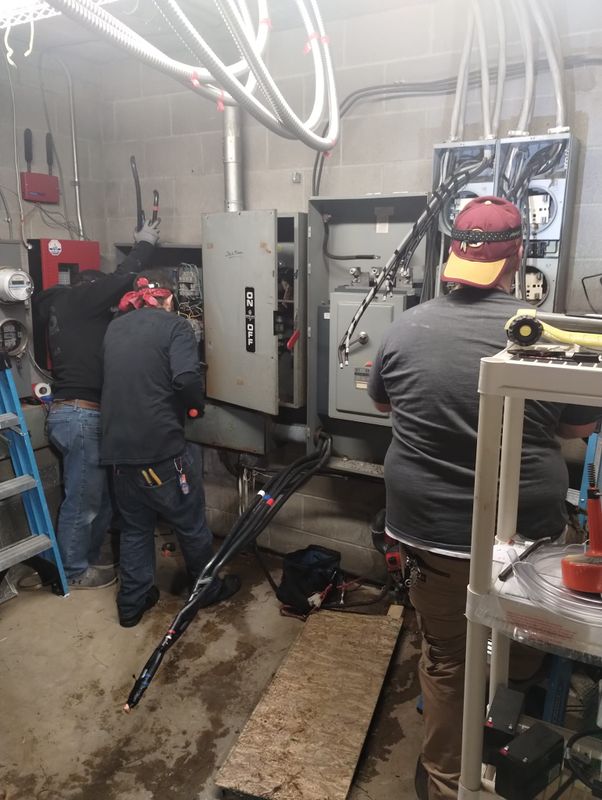 Circuit Breaker Installation and Repair