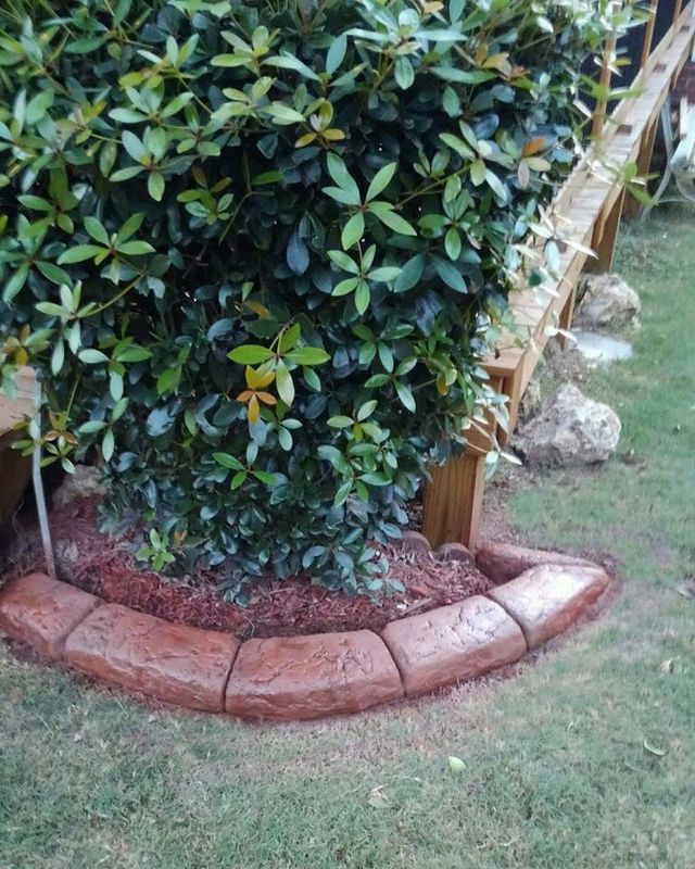 Custom Curbing