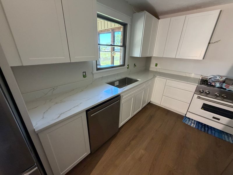 Kitchen Countertop Installation