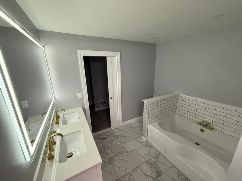 Kitchen & Bathroom Remodeling