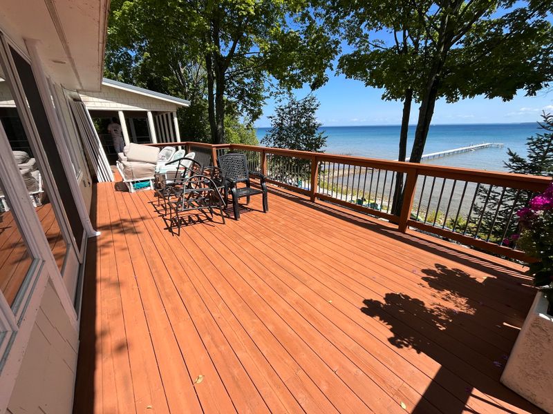 Deck and Patio Refinishing