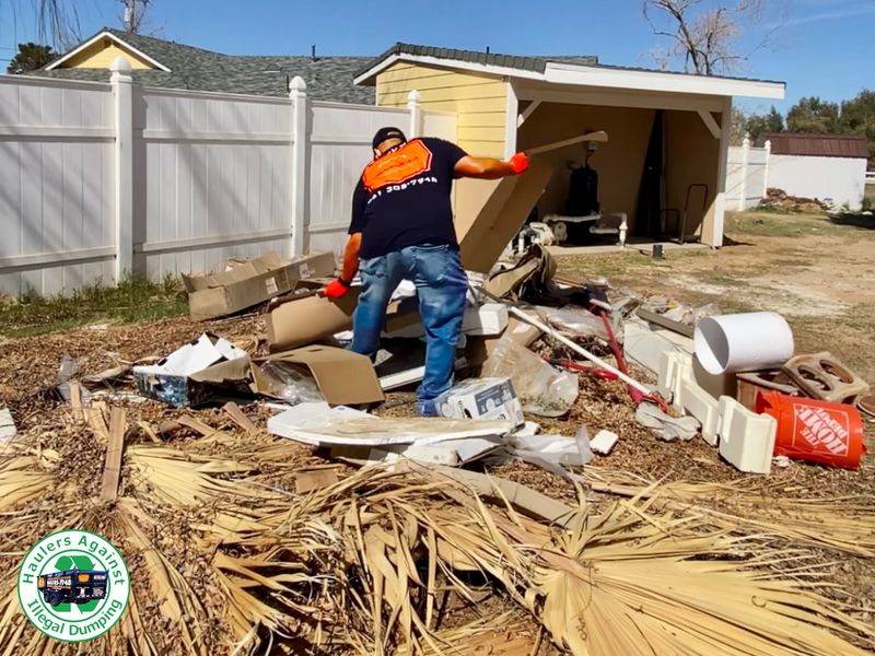 Effortless Yard Transformation: Junk Removal Excellence in Santa Clarita