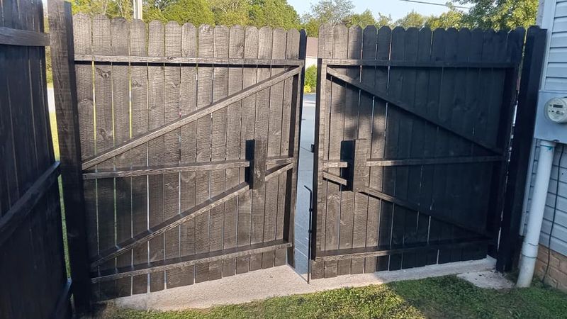 FENCES
