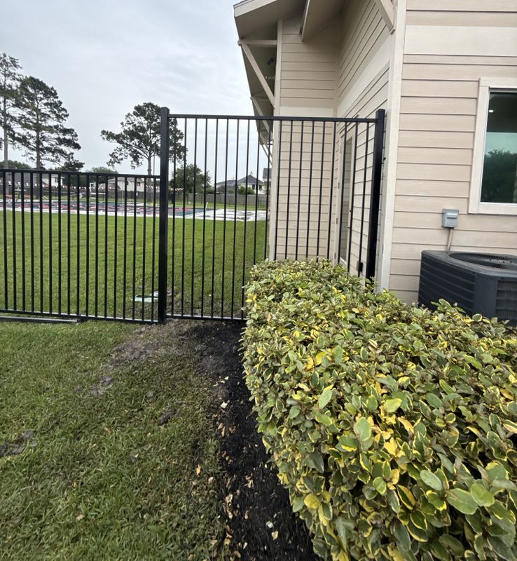 Commercial Fencing