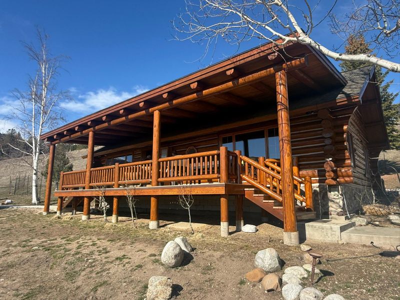 Log Home Staining in Montana